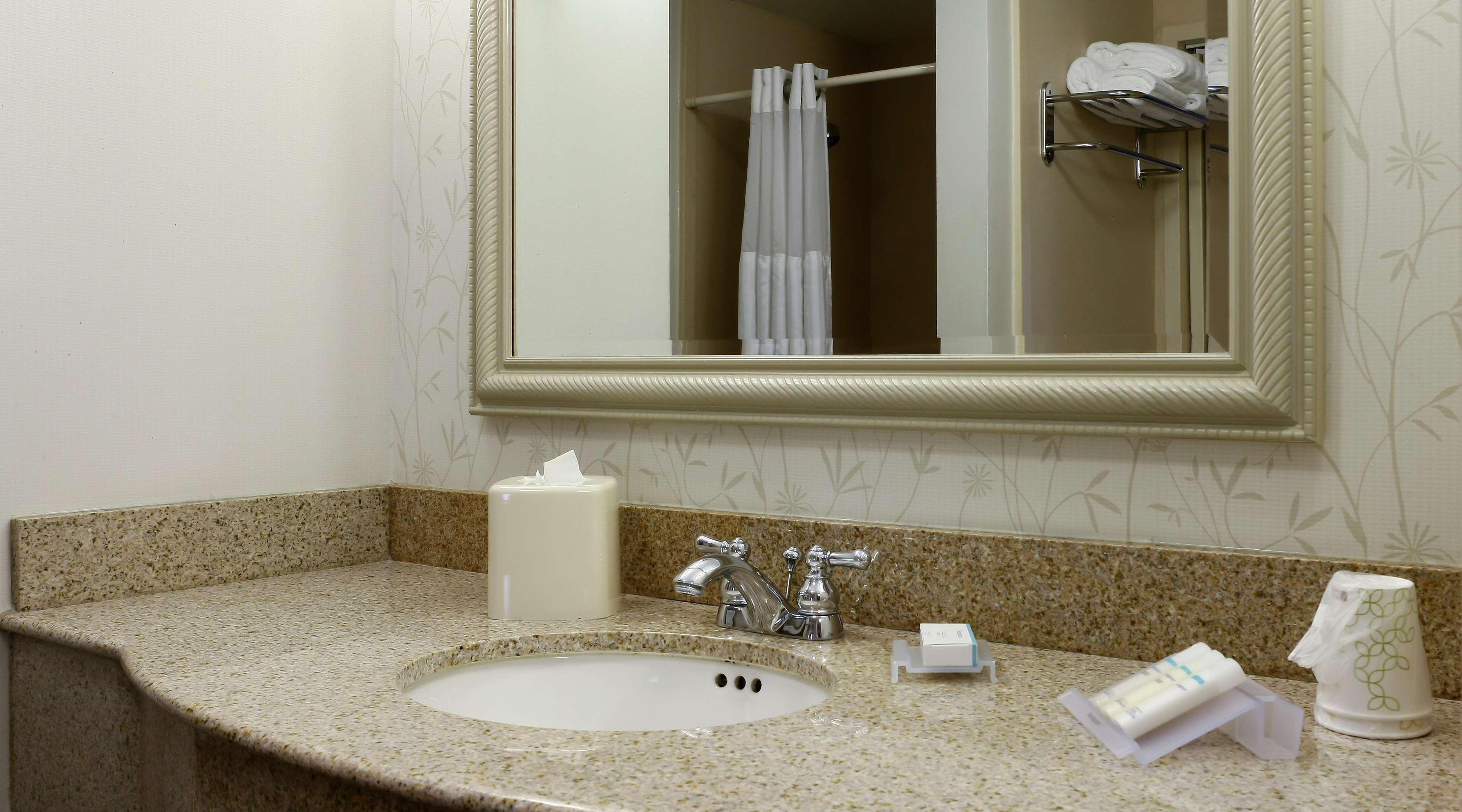 Hilton Garden Inn Secaucus/Meadowlands Екстериор снимка
